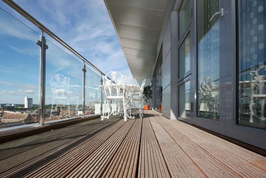 glass balustrade in Wellington